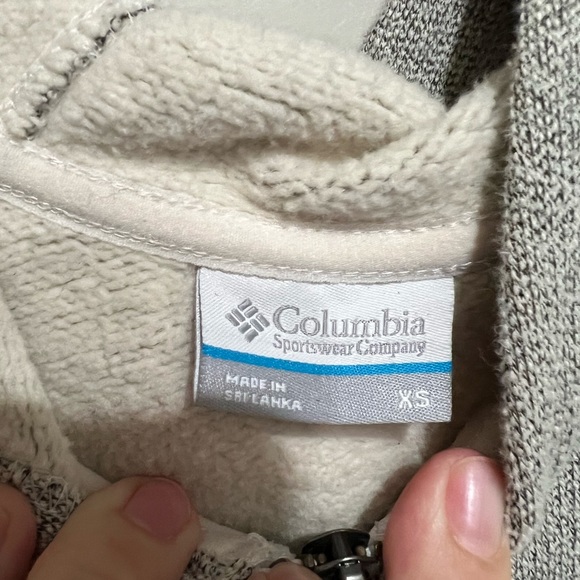 Columbia Country Air Full zip Hooded Sweater Vest in Gray/White, Size XS - Picture 4 of 7
